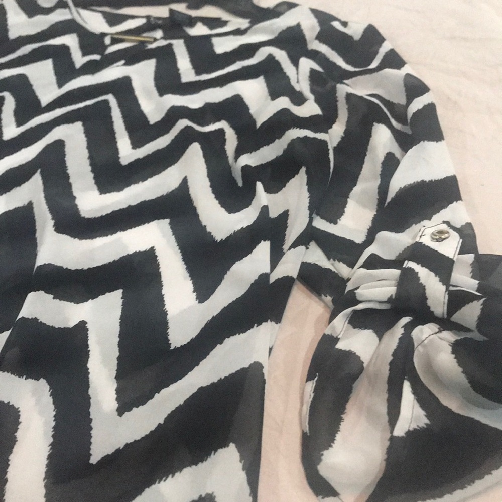Large Chevron top - Picture 3 of 5
